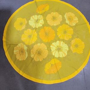 Almedahls Sweden green round tablecloth big pink flowers 70's 151cm